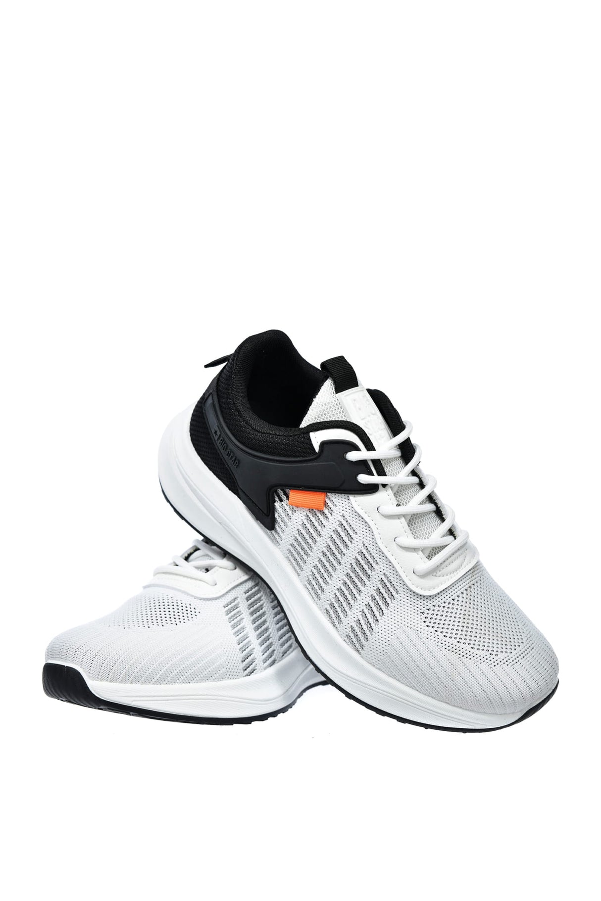 Sneakers | Black & White