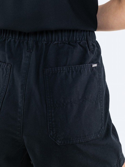 Short | Black