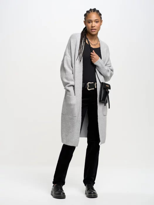 Loose-Fit V-Neck T-Shirt | Black