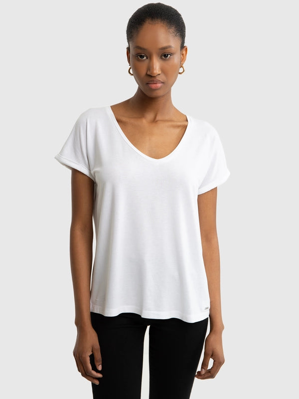 Loose-Fit V-Neck T-Shirt | White