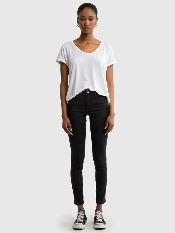 Loose-Fit V-Neck T-Shirt | White