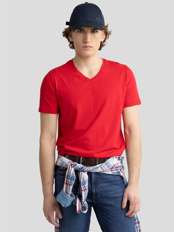 V-Neck Basic T-shirt | Red