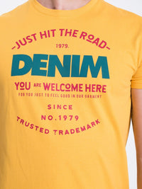 T.Shirt with Print - HIT THE ROAD | Yellow